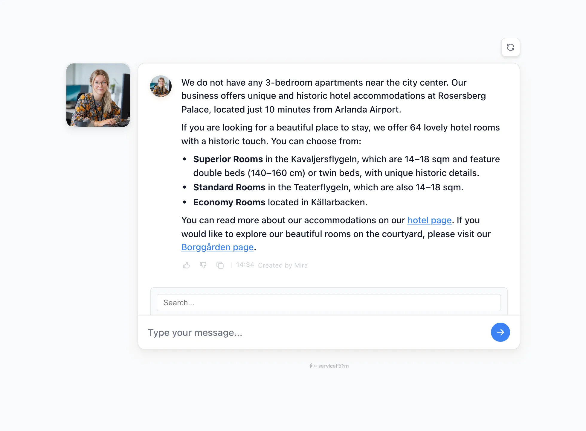 El chatbot de IA Mira, de Serviceform, respondiendo con honestidad a un cliente: dice que no tiene pisos de tres habitaciones y enlaza a páginas reales en lugar de inventar opciones