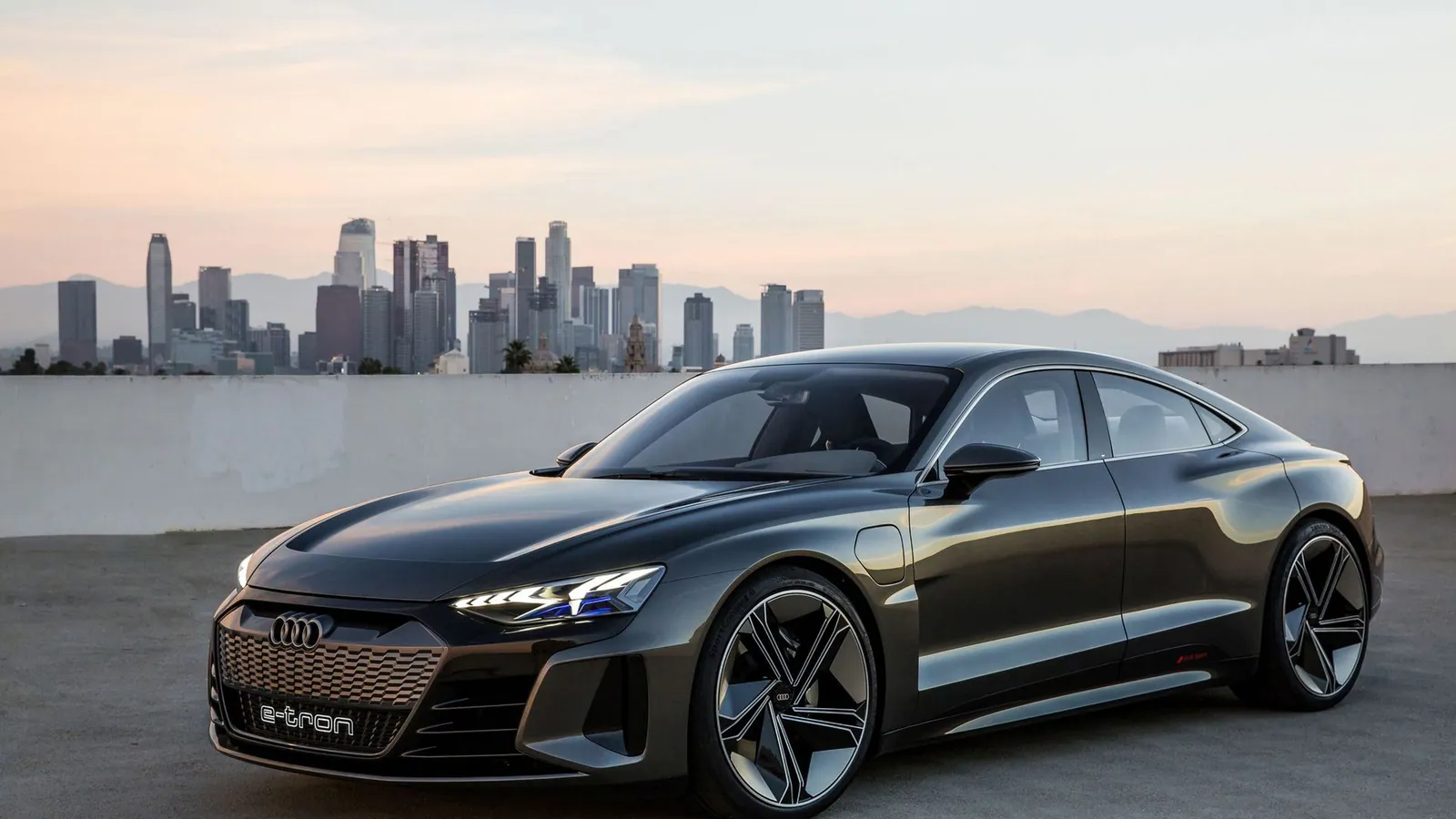 Audi e-tron 55